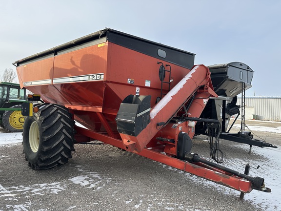 2002 Parker 938 Grain Cart