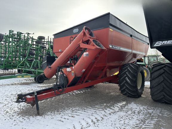 2002 Parker 938 Grain Cart