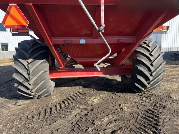 2002 Parker 938 Grain Cart