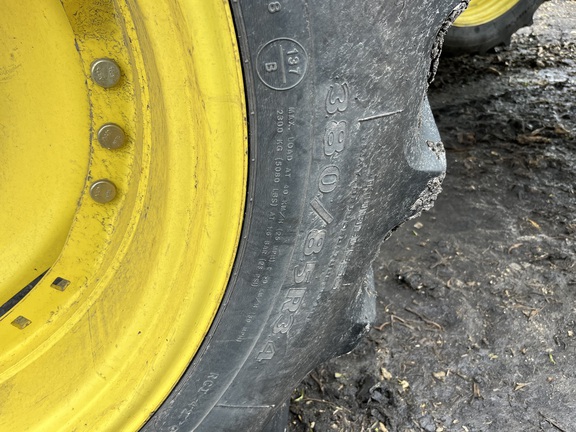 2004 John Deere 7720 Tractor