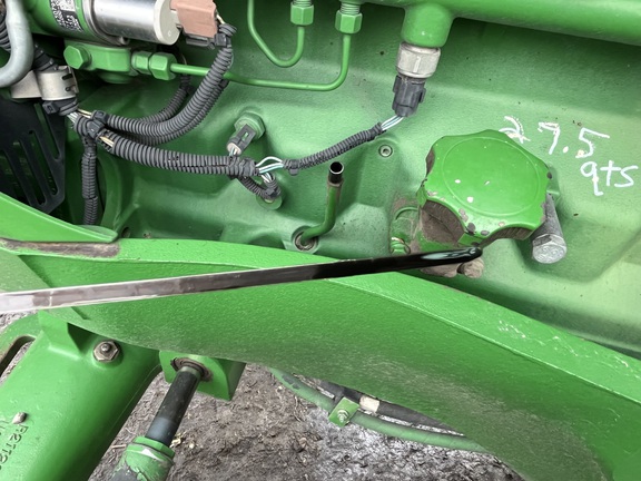 2004 John Deere 7720 Tractor