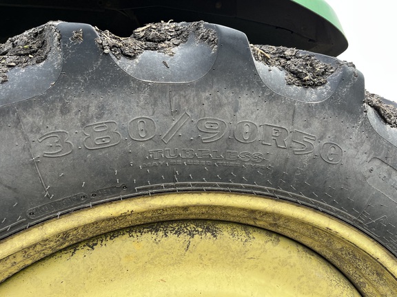 2004 John Deere 7720 Tractor