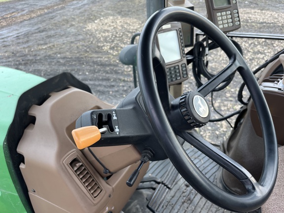 2004 John Deere 7720 Tractor