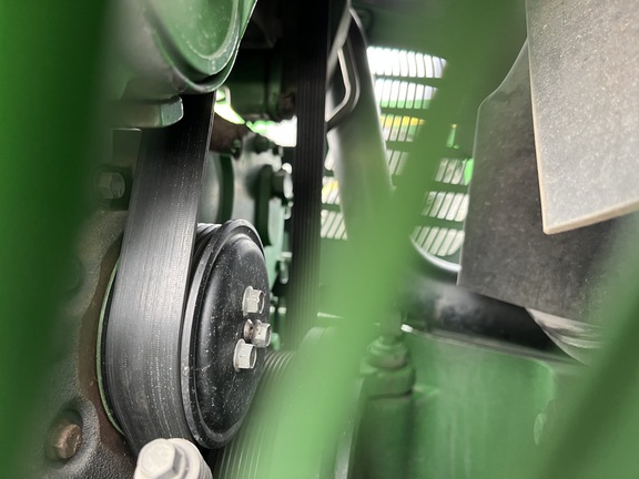 2004 John Deere 7720 Tractor