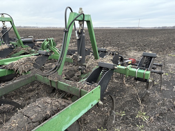 2007 Summers Superchisel Chisel Plow