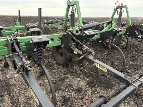 2007 Summers Superchisel Chisel Plow