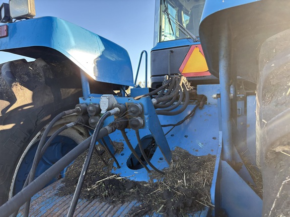 1998 New Holland 9682 Tractor 4WD