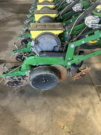 2015 John Deere DB66 Planter