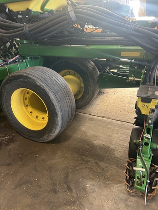 2015 John Deere DB66 Planter