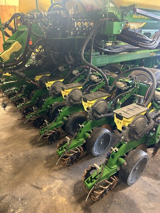 2015 John Deere DB66 Planter