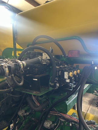 2015 John Deere DB66 Planter