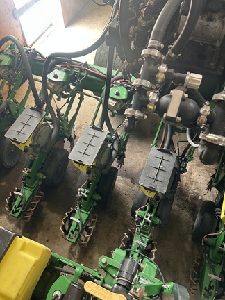 2015 John Deere DB66 Planter