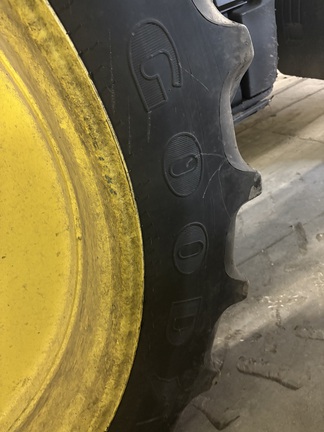 2014 John Deere 7230R Tractor