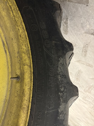 2014 John Deere 7230R Tractor