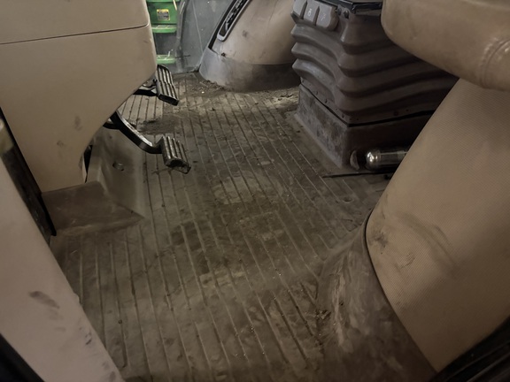 2014 John Deere 7230R Tractor