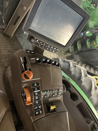 2014 John Deere 7230R Tractor