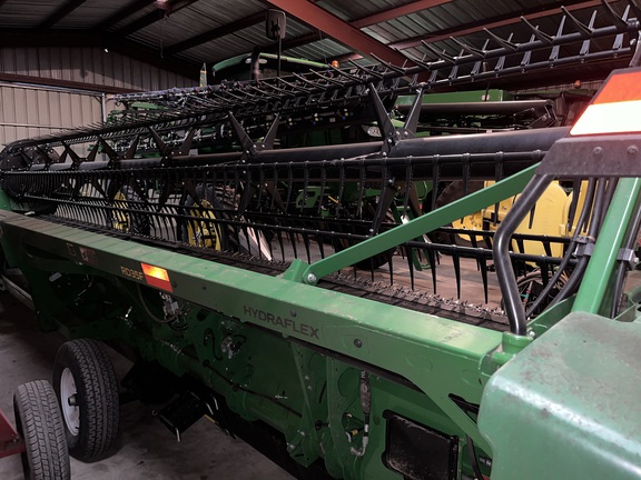 2023 John Deere RD35F Header Combine