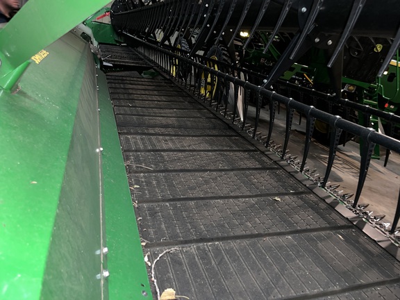 2023 John Deere RD35F Header Combine