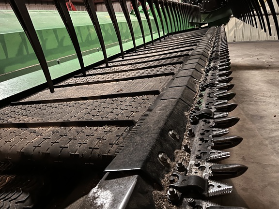 2023 John Deere RD35F Header Combine