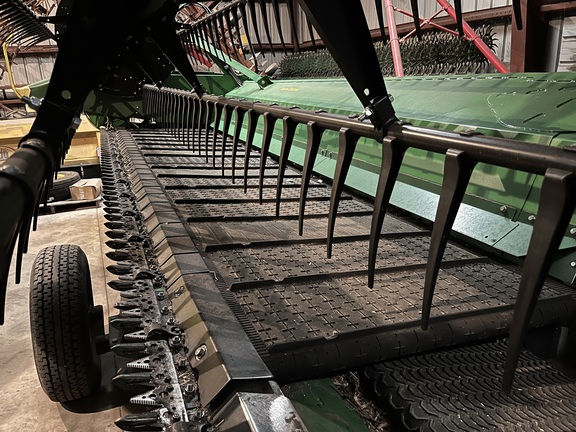 2023 John Deere RD35F Header Combine