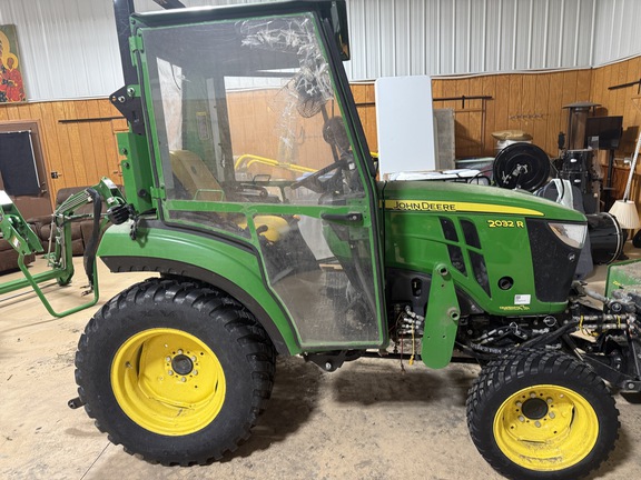 2023 John Deere 2032R Tractor Compact