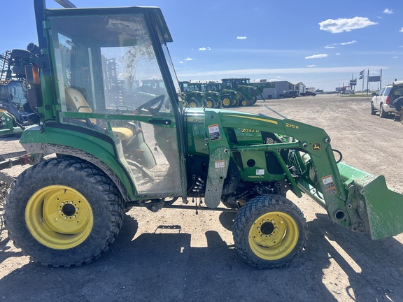 2023 John Deere 2032R Tractor Compact