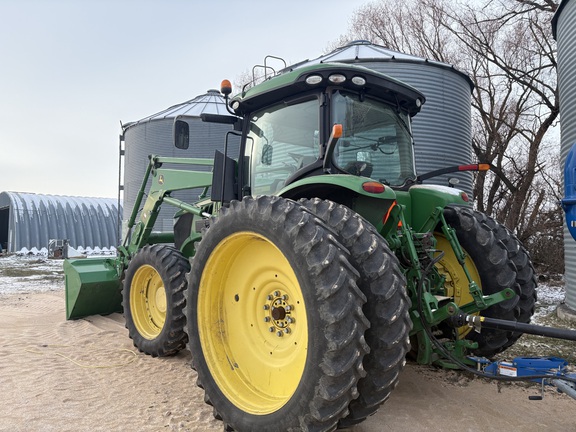 2015 John Deere 7230R Tractor