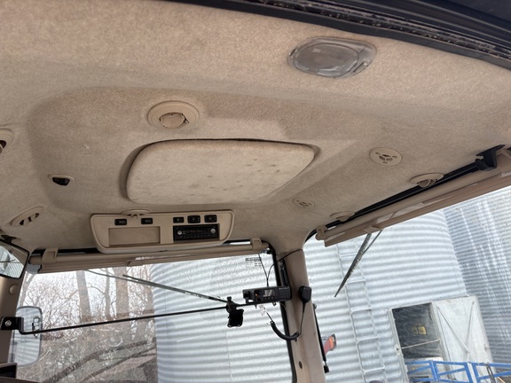 2015 John Deere 7230R Tractor