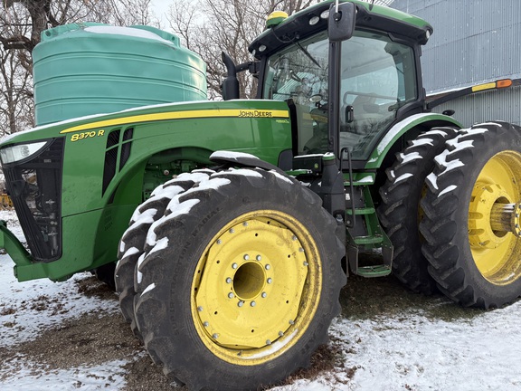 2017 John Deere 8370R Tractor