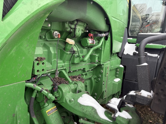 2017 John Deere 8370R Tractor