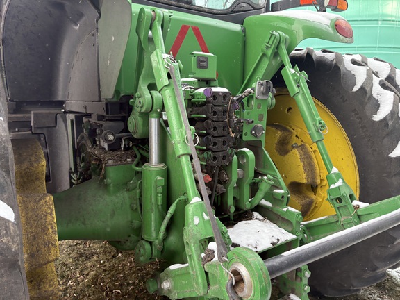 2017 John Deere 8370R Tractor