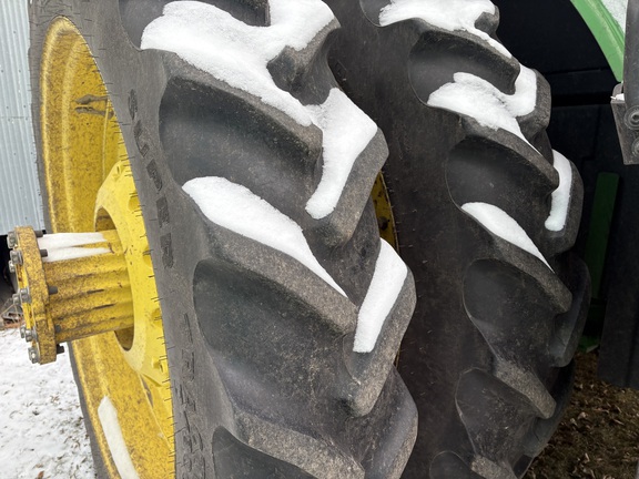 2017 John Deere 8370R Tractor