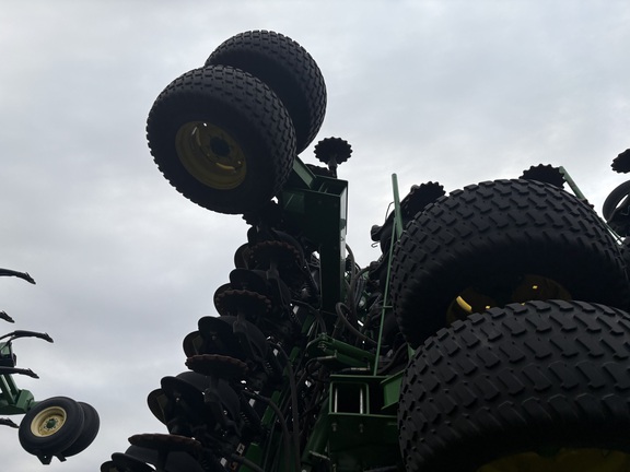 2019 John Deere 1890 Air Seeder