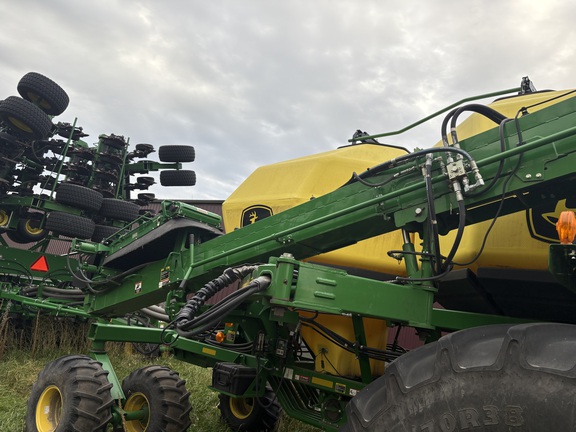 2019 John Deere 1890 Air Seeder