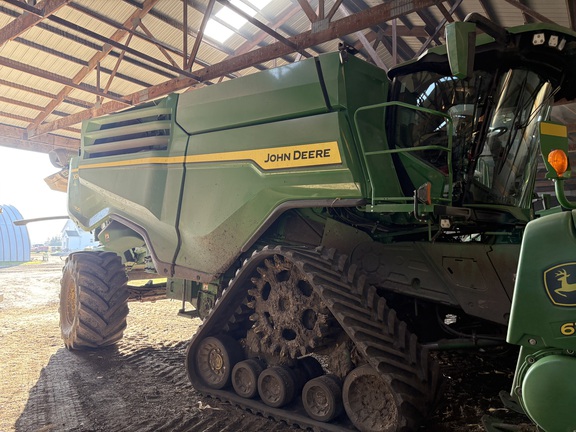 2021 John Deere X9 1100 Combine