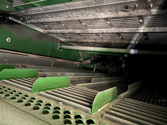 2021 John Deere X9 1100 Combine