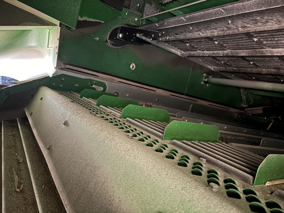 2021 John Deere X9 1100 Combine