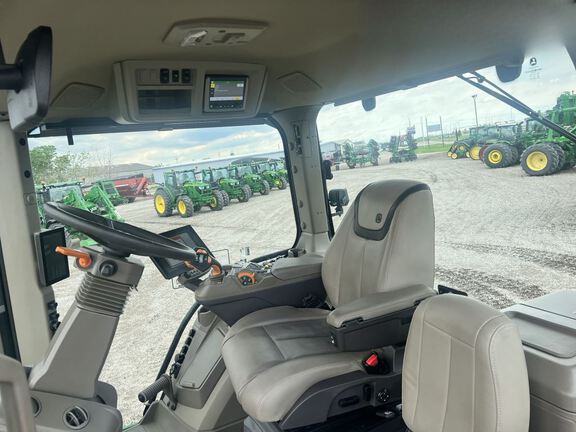 2024 John Deere 8RX 370 Tractor Rubber Track