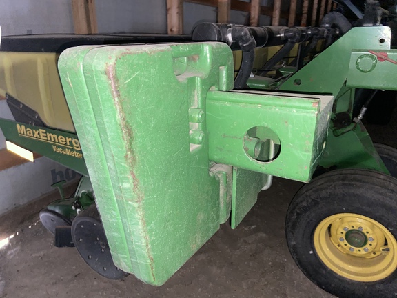 2000 John Deere 1780 Planter