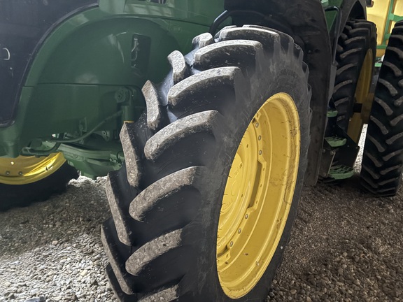 2025 John Deere 7R 250 Tractor