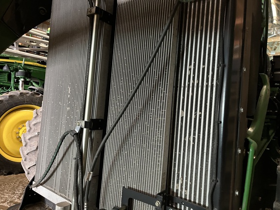 2013 John Deere 9460R Tractor 4WD