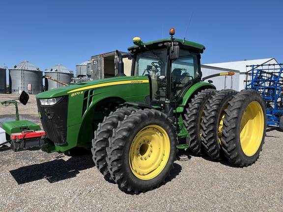 2015 John Deere 8370R Tractor