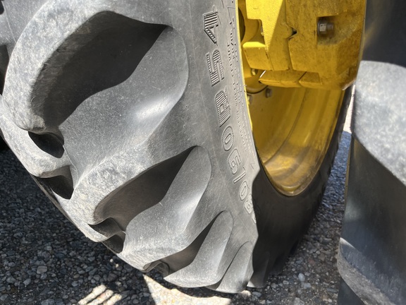 2015 John Deere 8370R Tractor