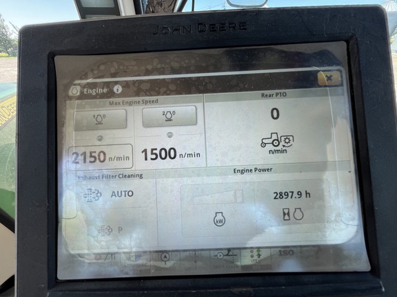 2015 John Deere 8370R Tractor