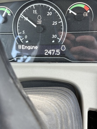 2022 John Deere 4066R Tractor Compact