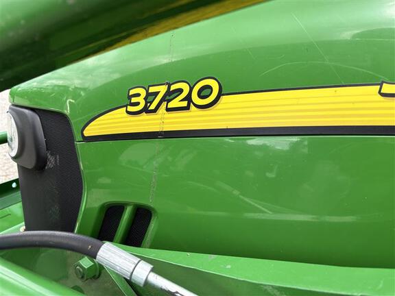 2009 John Deere 3720 Tractor Compact