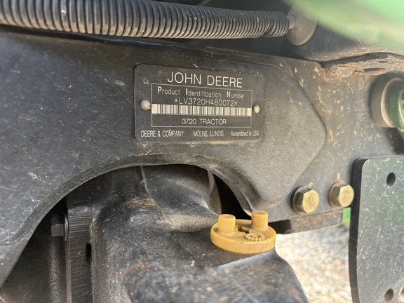 2009 John Deere 3720 Tractor Compact