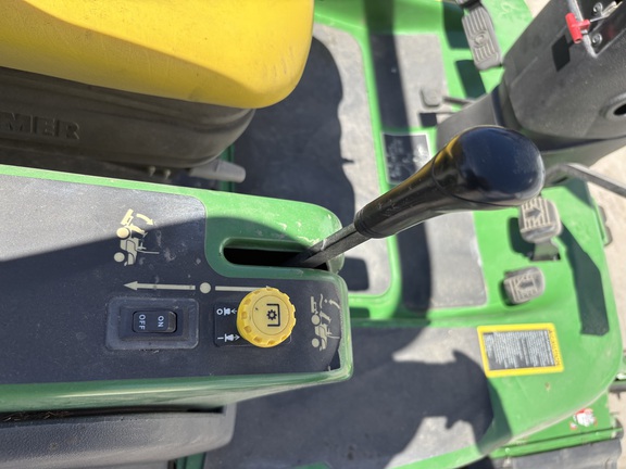 2012 John Deere 1420 Mower/Front Deck
