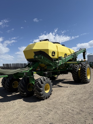 2017 John Deere 1890 Air Seeder