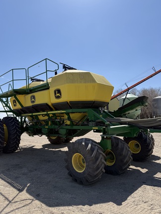 2017 John Deere 1890 Air Seeder